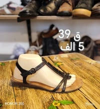 ملابس • توصيل • الحجز