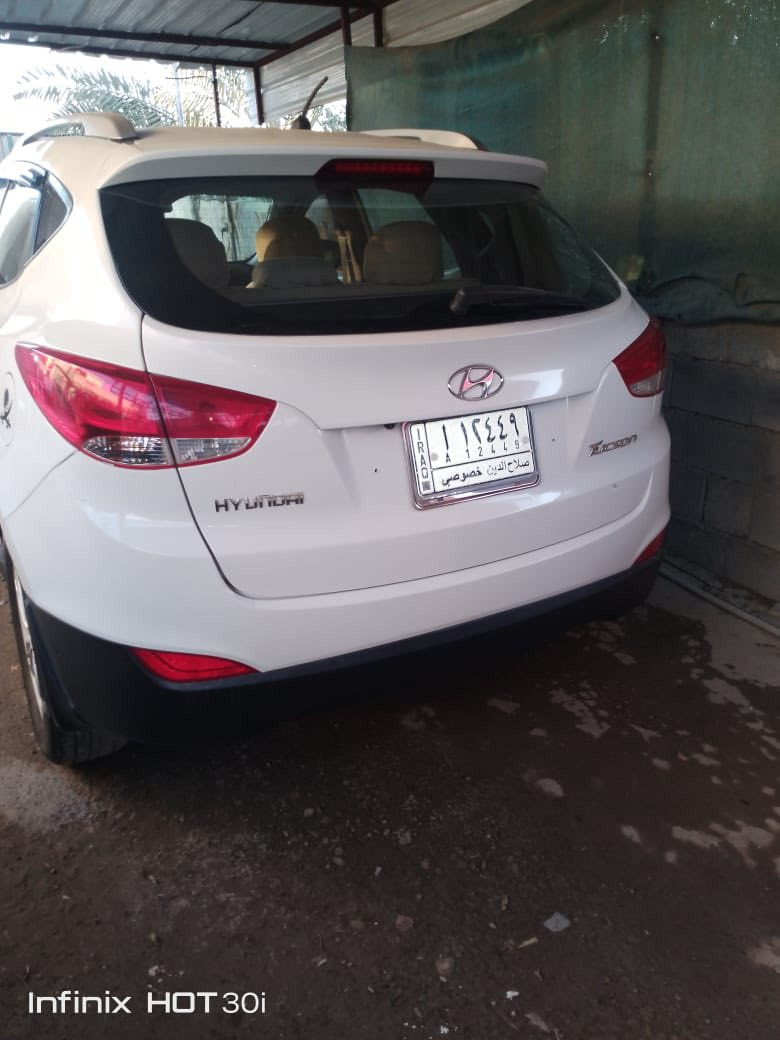 السلام عليكم 
توسان 2011 خليجي
رقم صلاح الدين 
بيها ربع قطع بدون دواخل أبيعك حزام 
باقي التفاصيل اتصل 
مكان تكريت البهيازع 
***********
السعر 110
