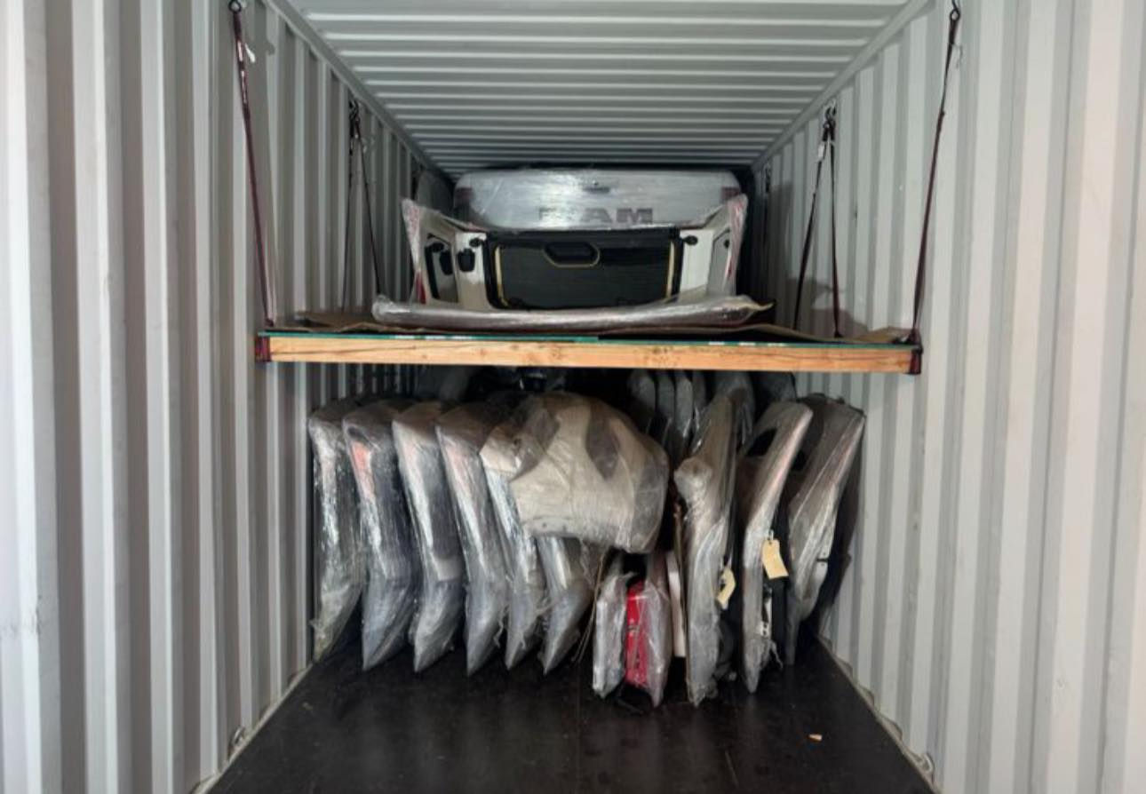 وصول حاوية جديدة لجميع ادوات جيب الشكل القديم والجديد رانكلر كومباس كراند شيروكي كراند واكنير ورام

للاستفسار الاتصال على هذا الرقم ***********
بغداد-الكرادة-مجمع مشن
