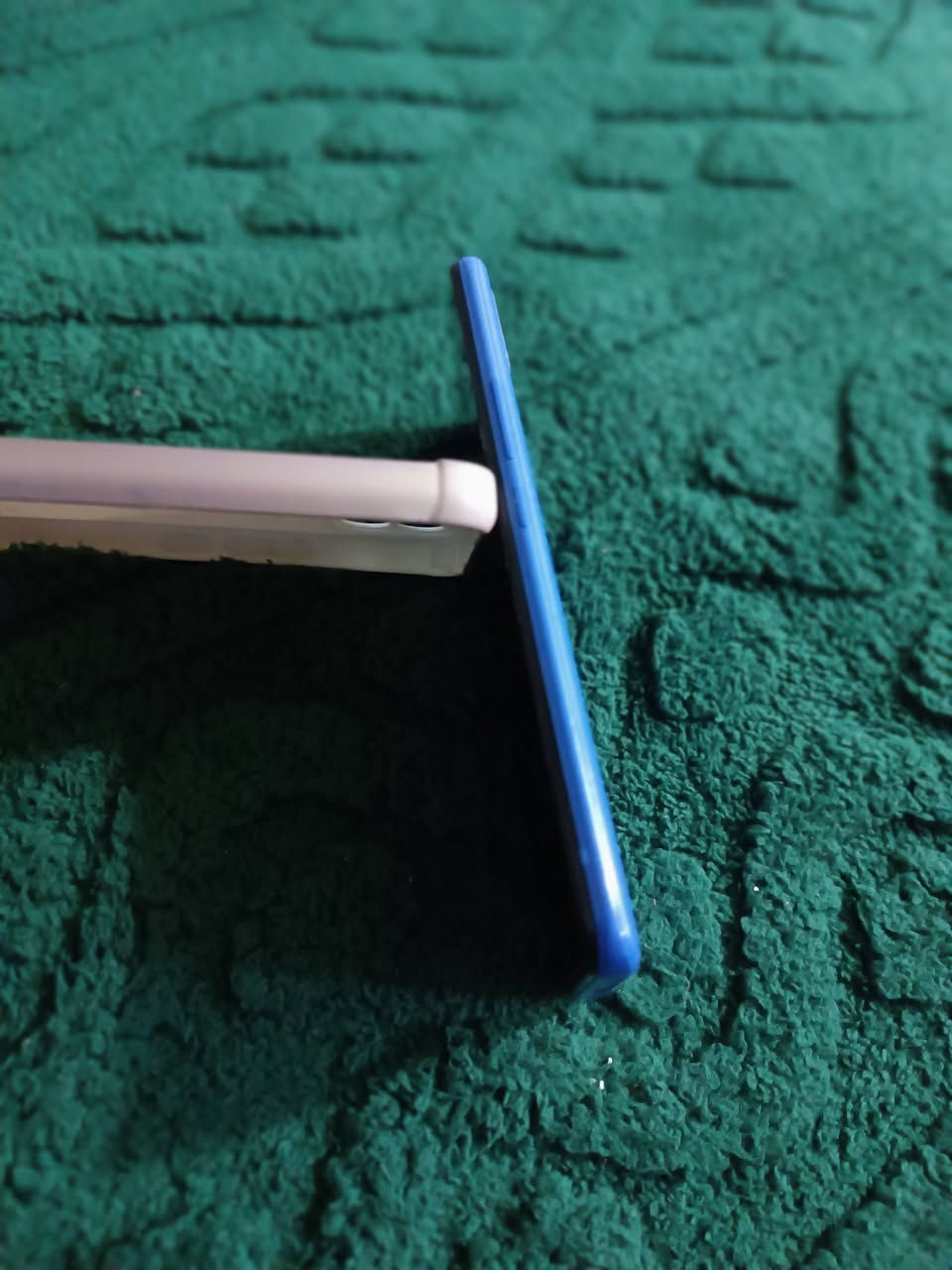 موبايل انفنكس نظيف جدا
السعر ٦٠ الف 
***********
