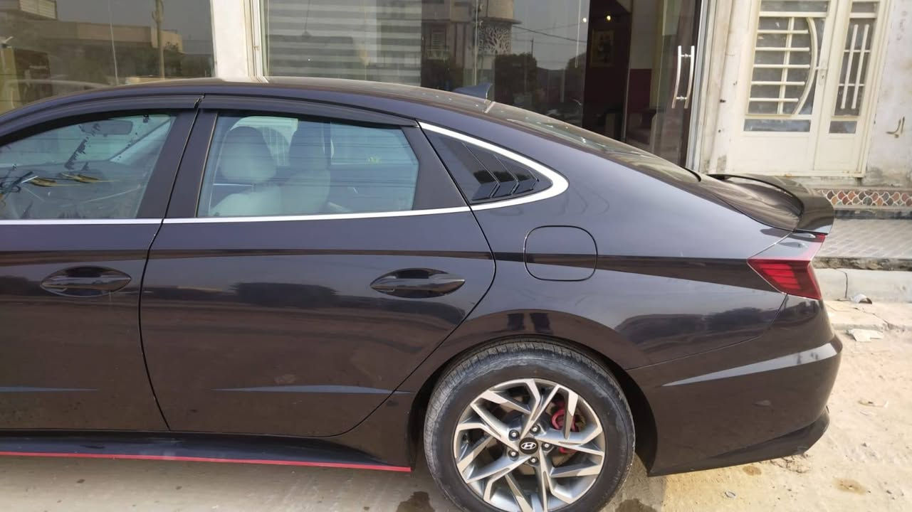 السلام عليكم سوناتا 2023 رقم بغداد فول عدا الفتحه ماشي 28 بيها 3 قطع صبغ والباقي كفاله الاستفسار اكثر الاتصال ***********
مكان السياره بابل
