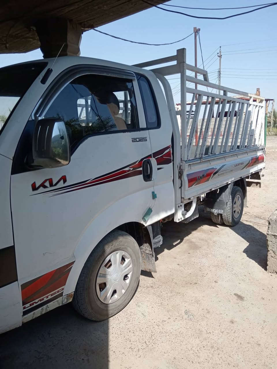 كيه عموشه موديل ١١ البيع مكفوله كفاله عامه تحول مباشر رقم بغداد مكان سياره تاجي ***********

