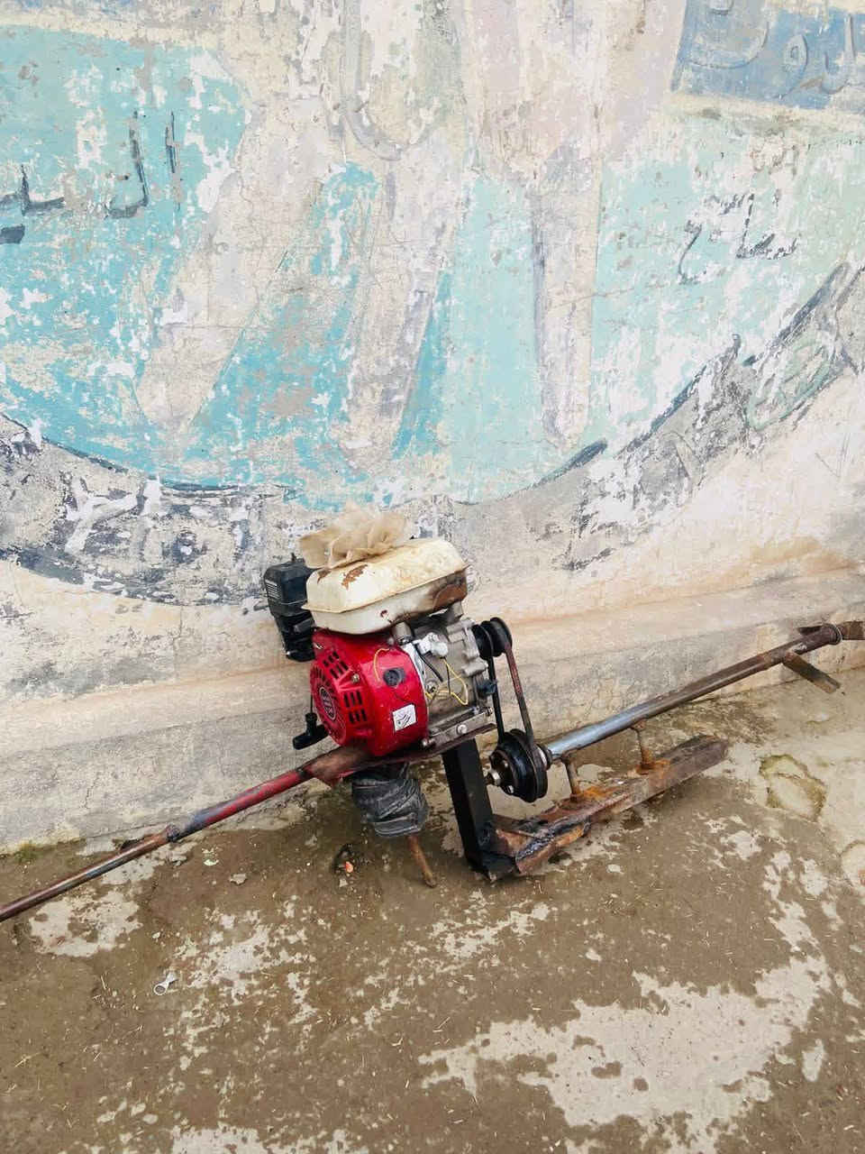 السلام عليكم شختورا نضيفه بس يعوز ها غبغ نضيفه شغلا فول السعر ١٥٠


**إذا كنت صاحب هذا الإعلان وتريد حذفه لأي سبب، رجاءا أرسل رسالة إلى الدعم الفني**