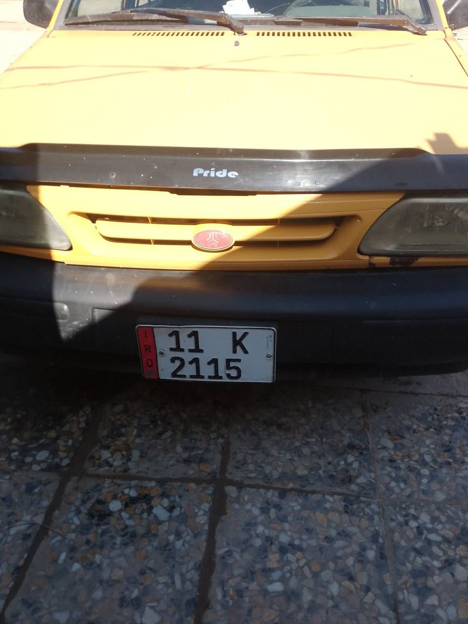 سلسلة 11رقم نكليزي سيارة حلوة كاملة مكمل بيها خياس بجاملغ الخلفي شوية شاصي مصلحة تصليح درجة اولة سنوية ل31بسمي مصفرة ما مطلوبة غير 50الف غرامة علية انطيك مصفرة اريد مراوس مكاني كربلاء ***********
