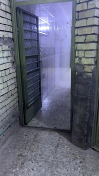 بيت للبيع • ١٠٠متر • قرب المحطة الصفره