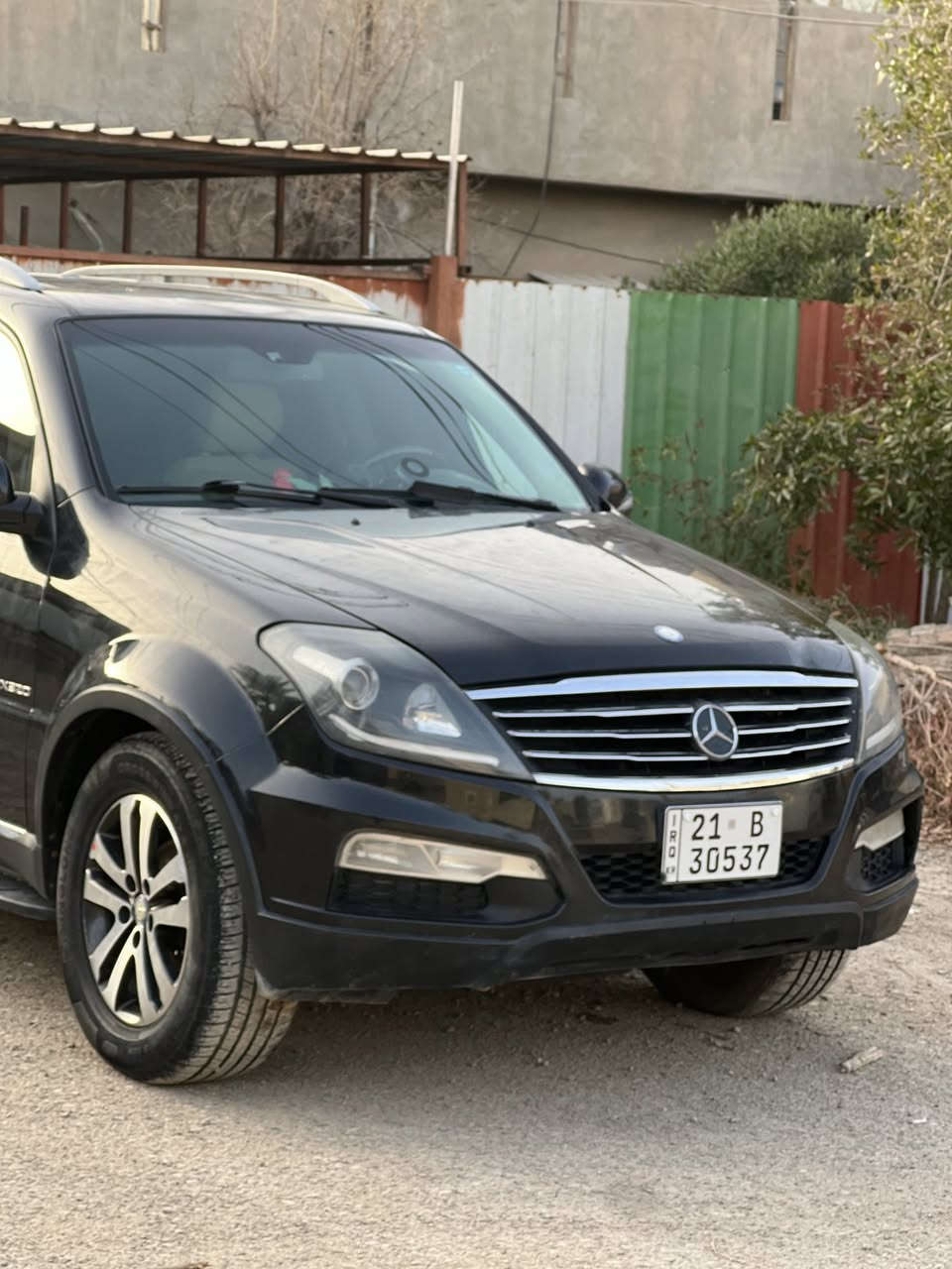 فئة ركستون  2014
لون اسود ملكي وداخل بيجي
رقم سليمانية بسمي تحويل ثاني يوم 
سنوية لل 2030 وهزة وبراد جديد 
خليجي 
بدون قطرة صبغ بدون حادث بدون ضربة كفالة والحمدلله 
محرك خراطيم 320 بعد لوك كارتون 
سبعة راكب ثلاث قطع تبريد 
تدفئة بلكشنات 
فتحة سقف 
كشنات كهرباء وخزن ميموري 
تخم تاير جديد باتري ومنضومة بانزين وادمة كامة 
لايت مكلف500$ عدسات متحركة 
صاج نضام فورويل خفيف وثقيل 
والسيارة استخدام شخصي ومتعوب عليها وبلحقيقة احلى من من الصور بهواي 

للتفاصيل اتصل عل رقم للبيع او المراوس 

***********
