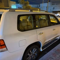 سياره لاندكروزر 2019للبيع  ماشيه ٧٥حقيقي كير ومحرك ضمان ممفتوحات  تخم ...