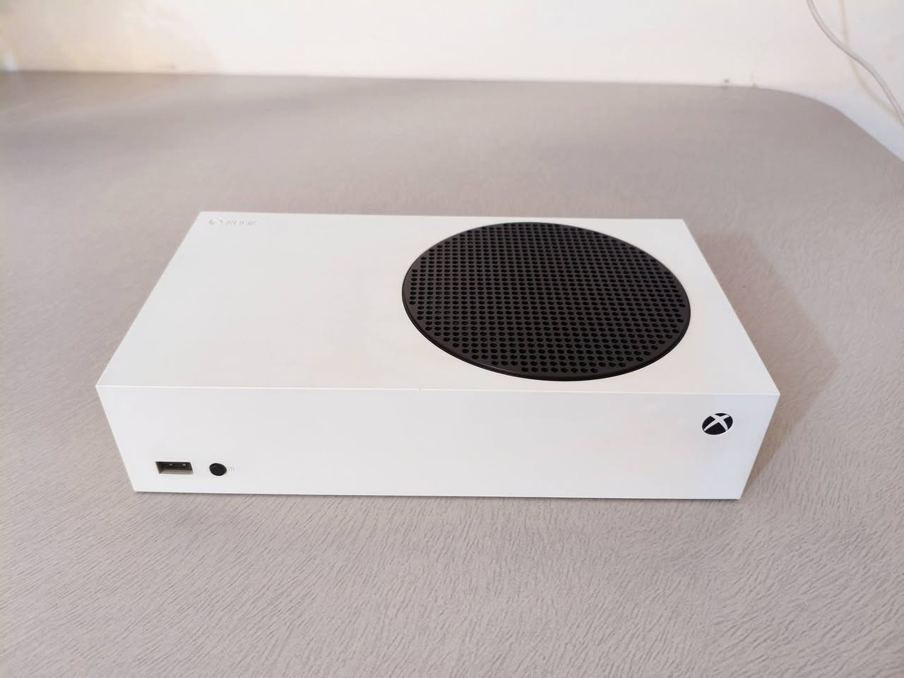 Xbox Series S جهاز

اصدار 2022 نظيف مداخل تصليح ولا مفتوح

Gamesir جوستك وحده احترافيه من شركه

بگير مغناطيسي نسبه العطل فيه قليله الى معدومه استعمال قليل على كد تختيم لعبه وحده.
الجهاز كامل الملحقات مع كارتونه الجهاز و کارتونه.

الجوستك

السعر 380 الف

مكاني بغداد


**إذا كنت صاحب هذا الإعلان وتريد حذفه لأي سبب، رجاءا أرسل رسالة إلى الدعم الفني**