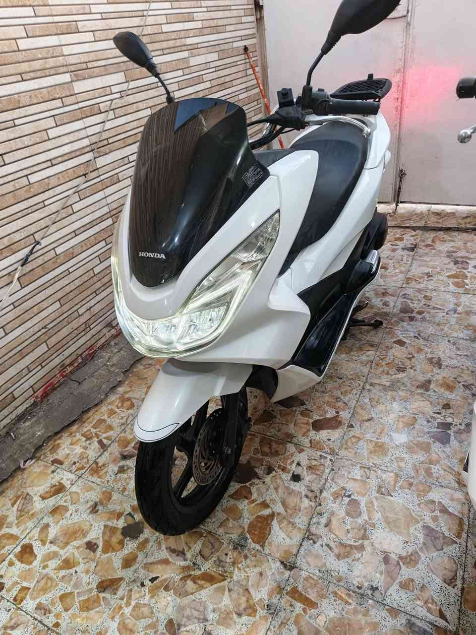 ياباني مكينه اكلجات كفرات كله بلاديه مكينه ١٥٠ أوراق المزاد وعدد سويج اثنين وياهه مكاني بغداد ***********
