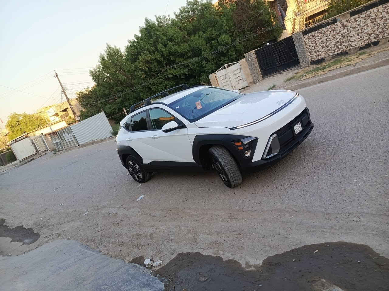 السلام عليكم 
كونا  2025 وارد امريكي 🇺🇸
حادث بسيط جاملغ فقط 
والبنيد بارد بسيط
بدون دواخل شاصي لغد مكفول
السيارة فول عدا الفتحه والجلد
1-بصمة تشغيل ابواب وصندوك
2-محرك 2000 Doch دوش المرغوب
3-رادارات 360 درجة ( امامي جانبي خلفي )
4-مانع تصادم الامامي والجانبي والخلفي
5-دشبول شاشة 4 وضعيات للعدادات
6-الهاند بريك بصمة
7-شاشة حجم كبير تدعم نظام الابل كار بلي والاندرويد اوتو بدون كيبل يربط التلفون 
8-ويل كب 18 مميز
9-تشغيل عن بعُد وترحيب عند الاقتراب
10- اشاير بلمري ورادار نقطه عمياء
قطعتين تبريد منفصل امامي وخلفي
السيارة بعدها ع وضع الشركة زيرو
 دخول جديد  وماشيه فقط بأمريكا 
ماشية 4000 زيرو
السعر 152$ وبي مجال بسيط
للأستفسار 
***********
