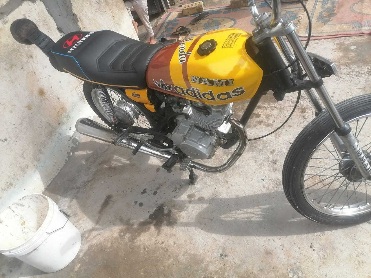 سلام عليكم دراجه للبيع مودل 20 نامه امتياز دراجه خير من الله مكينه خرسه تخبل مابيهة اي نقص سعر 450 وبيهة مجال مكاني عزيزيه 
***********
