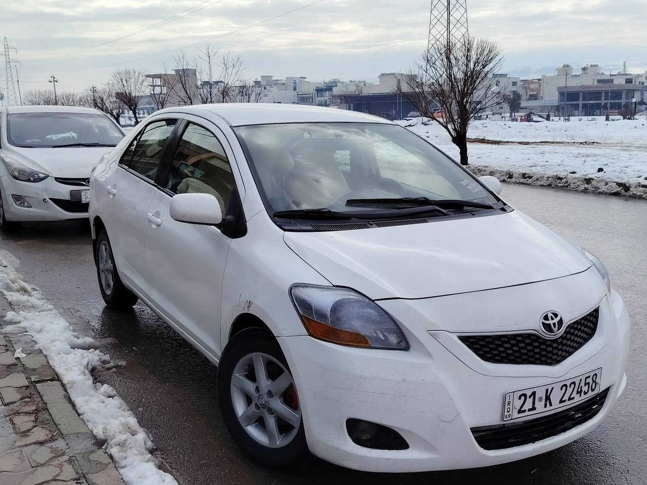 تۆیۆتا یارس مۆدێل ۲۰۱۲ مواسفات ئەمریکی یەک پارچە بۆیاخ ***********
