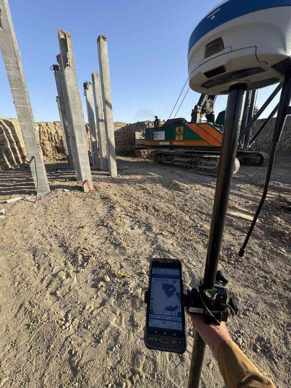 مكتب مساحة في ديالى
 دقة في القياس.. أمان في التخطيط 📐📍
لأن بناء مستقبلك يبدأ من قياسات صحيحة، مكتب اشنونا للمساحة والخرائط يضع بين يديك أدق الحلول الهندسية في محافظة ديالى.

نحن متخصصون في تحويل المساحات إلى واقع هندسي دقيق باستخدام أحدث الأجهزة (Total Station & GPS):
✅ تثبيت حدود الأراضي: حدد أرضك بدقة واقطع الشك باليقين.
✅ إسقاط المنشآت: تنفيذ المخططات على أرض الواقع بكل احترافية.
✅ الخرائط الطوبوغرافية: مسح شامل للمناسيب والارتفاعات.
✅ تصاميم الإفراز: حلول ذكية لتقسيم الأراضي وتجهيز المعاملات.

مع مكتب اشنونا، نضمن لك السرعة في الإنجاز والدقة التي لا تقبل الخطأ.
📞 للاستفسار والحجز: ***********

#مكتب_اشنونا
#مساحة_وخرائط
#مكتب_مساحة_ديالى
#مكتب_مساحة_الخالص
