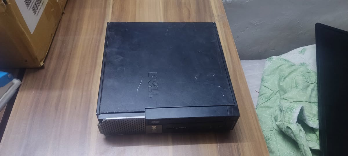 💢🚩 سلام عليكم حاسبة ديل مواصفاتها كل آتي 
معالج إنتل i3 جيل ثالث 
رامات 4gb ddr4 
تخزين hhd320
نظام ويندوز 10
سعرة 40 فقط موجود توصيل لكل العراق


**إذا كنت صاحب هذا الإعلان وتريد حذفه لأي سبب، رجاءا أرسل رسالة إلى الدعم الفني**