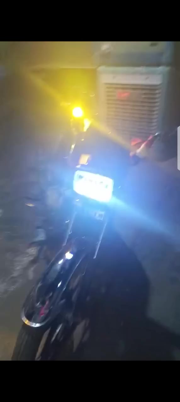 سلام عليكم للبيع او مراوس سلف هندر بي ارواق سعر 275 بي مجال كير دوار


**إذا كنت صاحب هذا الإعلان وتريد حذفه لأي سبب، رجاءا أرسل رسالة إلى الدعم الفني**