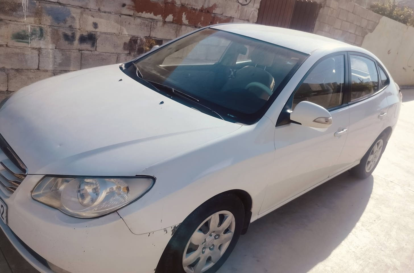السلام عليكم
مكلف بالنشر فقط النترا خصوصي لون أبيض مديل 11 رقم اربيل جديد سعرها 100 نقد 
بيها كابون بانزين بيها بوند مبدل بدون دواخل وبيها قدر شبر صبغ باب النفر الباقي كلو شرط محرك كير 
كوري محرك 2000
تحويل مباشر 
رقم صاحبها 
***********
