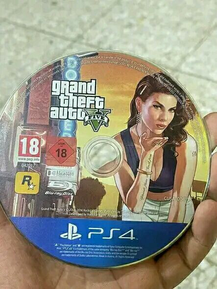 #بلي4فور فات اون لاين  للبيع 
اون لاين ما مهكر محدثة آخر إصدار 
نضافتة 90% حتة كارتونتة موجودة 
ويا يدة وحدة و 7 أقراص 
جهاز نضيف و مكفول وانطي ضمان بي 
سعرة 250 وبي مجال قليل 
للاستفسار *********** متواجد واتساب
