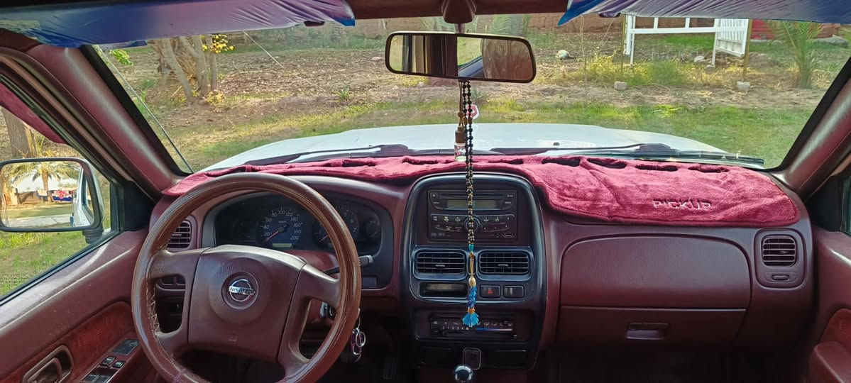 سيارة للبيع فقط 
نوع نيسان بيك اب دبل قمارة موديل ٢٠٠٨ ياباني المنشأ 
رقم بغداد جديد قبل اقل الشهر حولته بأسمي وكامله من الهزه 
السنوية نافذه لغاية ٢٠٢٨ 
المحرك حجم ٢٤٠٠   ٤ سلندر
الكير مالته بلادي شركة
الكشر خالي من الضربه والتبديل والصبغ فقط بيه مكانات قليله بارد والقماره بيه مكانات منكرشه  اثر حالوب 
الجام مالته كله كهربائي
الصدر والدبلات كله جديد مؤسسة 
طقم تايرات جديد 
الكهربائيات كله شغالة 
السيارة نظيفه من الداخل والخارج واحله من الصور 
السيارة مال جناي متخلي عليه برغي واحد
 
السعر  ( 18500000 ) ثمانية عشر مليون وخمسمائة الف دينار عراقي

للاستفسار اكثر اتصل على الرقم 
***********
