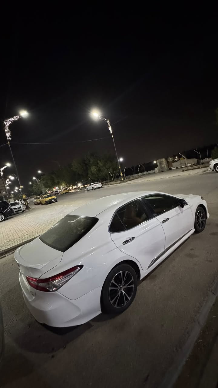 السلام عليكم 

كامري 2023 تكسي دبي ماشيه ١٣٣ الف 

لونها الاصلي ابيض بيها قطع صبغ 

مواصفاتها LE

هايبرد وبانزين 

رقمها بغداد الدولي بااسمي 

نضيفه وجاهزه مناقصها شي 

سعرها ١٤٥ وبيها مجال كلش بسيط


**إذا كنت صاحب هذا الإعلان وتريد حذفه لأي سبب، رجاءا أرسل رسالة إلى الدعم الفني**