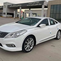 ازيرا V6 • ٢٠١٥ • وارد خليجي