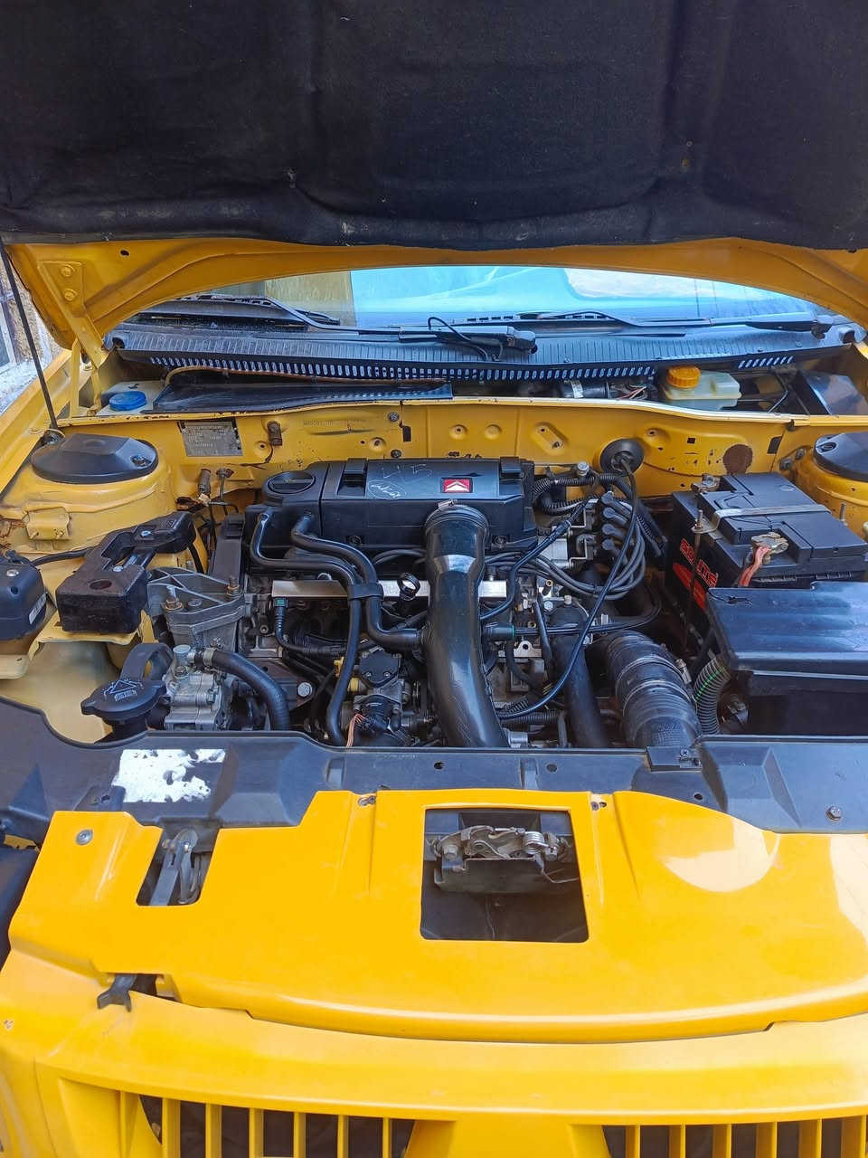 سلام عليكم سمند 2012بسمي ارقم دولي هيئه غرامات مصفره السياره مكفوله من ضربه تبديل جديده السياره احلا من الصور صدر امامي خلفي جديد السعر 48وبيه مجال قليل الرقم *********** المكان بغداد الجديده
