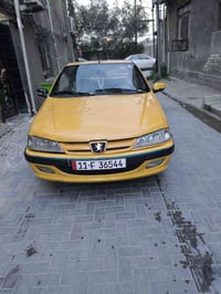 بيجو بارص مديل 2015 بيه طخه بلجاملغ الامامي والبنيد طاير على وضعيته ما...