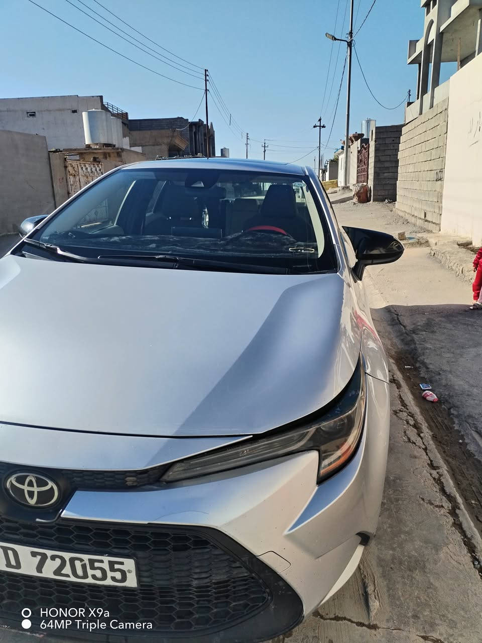 السلام عليكم سيارة كورلا للبيع موديل 20 كلين بيها بس مكانات بارد ماشيه 143 الف ميل السياره ما ناقصها شي رقم أربيل جاهزه بس تروح تحول فول مواصفات بصمه أبواب بصمه تشغل فتحه سقف السعر 155 او بيها مجال  الاتصال *********** سونار موجود رقم الشاصي موجود
