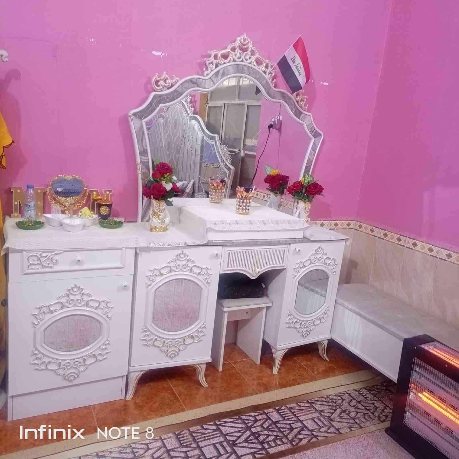 السلام عليكم غرفه للبيع سعر مليون وقابل لاتفوض***********
