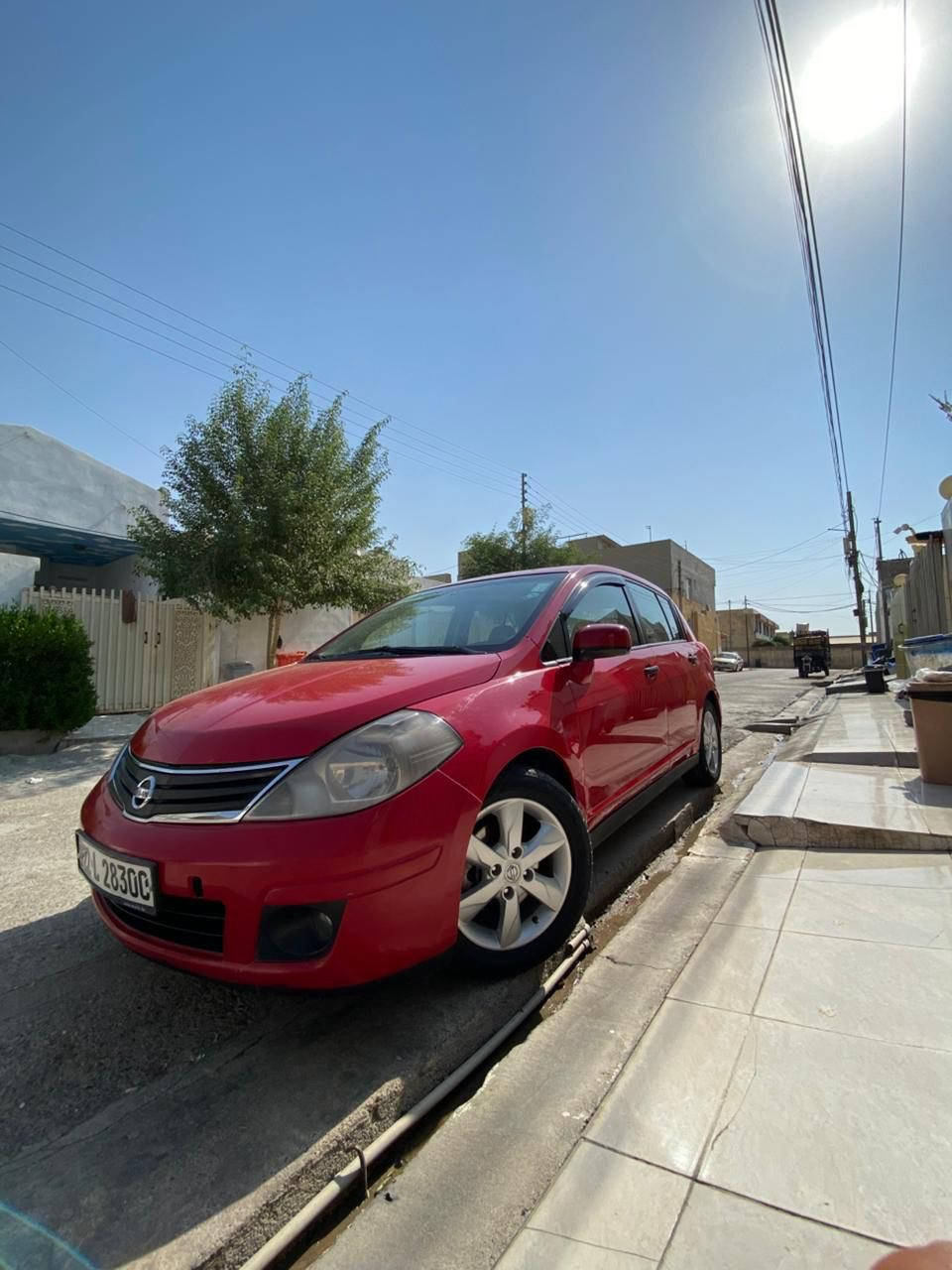 نیسان تیدای 2011 
سەیارەیەکی جوان و توند و تۆڵ هەموو گیانی بەشەرت تەنها بستێك سارد و کارتی هەیە ماباقی هیچی نیە فوول مواسەفات 
ABS - تەعدید سورعە - ڤۆلیۆم - سلایت -شاشە ئایپاد و کامێرا -8 ئێرباگ- مەکینە 18 
پێش و پشت کەپس سەیارەکە ماڵی دۆستە بە شەرتی پەنجەمۆر سەنەوێ بەسەرچووە 
بۆ زانیاری زیاتر پەیوەندی بکە
***********
