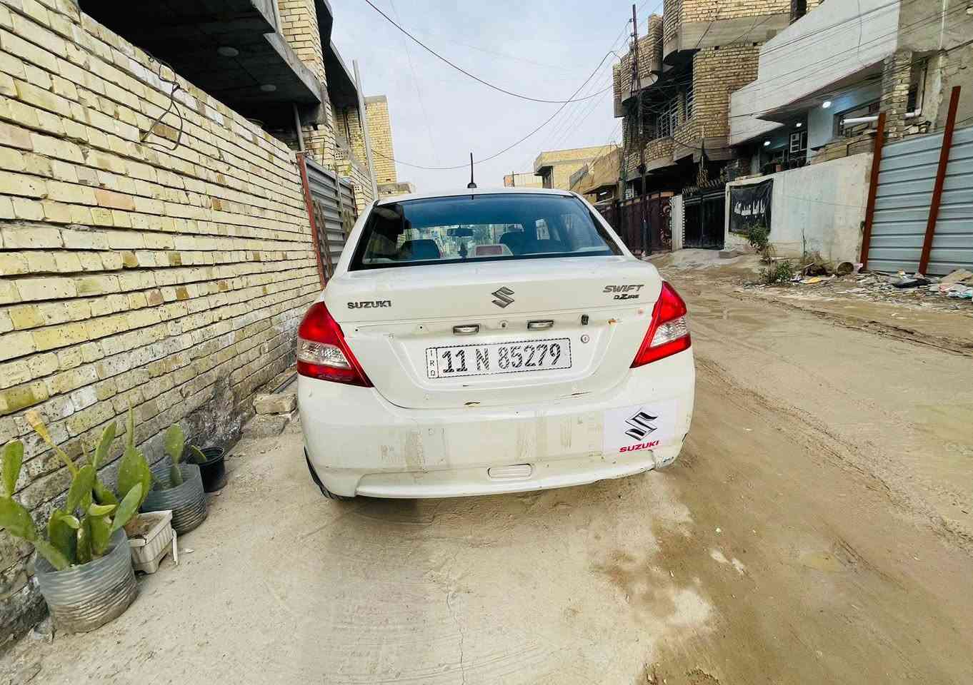 للبيع السعر 70 ورقه 
اتصال ***********
سوزاكي سويفت موديل 2017
مكينه مجفته جديد وكير خير من الله 
سياره بلاديه مابيه اي صبغ صدر  فوك نص عمر مكينه 1200 كهربائيات كله شغاله تايرات فوك نص عمر دخم دسكات وبنزاد جديد
المكان بغداد الزعفرانية بغداد, العراق
