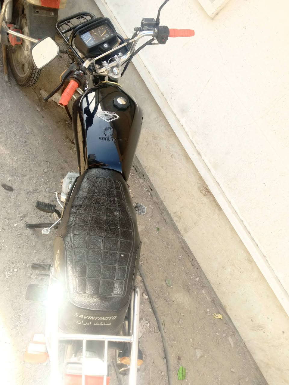 موديل 21 موطور نشط وخير من الله وكهربائيائة حيل زينة بيه شوي ضعف بالباتري هندر و سلف شغال تجي تفحص وتاخذ ماطور مرتب ورزن سعرة 550 وبيه مجال للتواصل ع واتس او اتصال الرقم ***********
