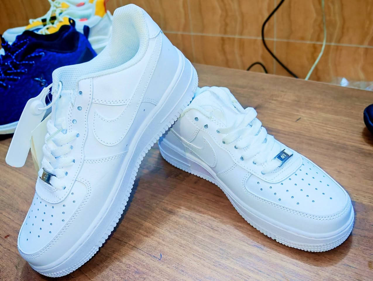 🏃‍♂️ حذاء رياضي مريح وعملي
تصميم عصري، خفيف فالقدم ومناسب للاستعمال اليومي وللرياضة 💪
يعطيك ثبات وراحة طول النهار بلا تعب 👟
📏 المقاسات: من 39 حتى 44
التوصيل متوفر إلى كل مناطق الكوت 
للطلب يرجى ترك رسالة أو التواصل معنا على رقم الهاتف 
📦 متوفر الآن

الهاتف+واتساب : ***********
