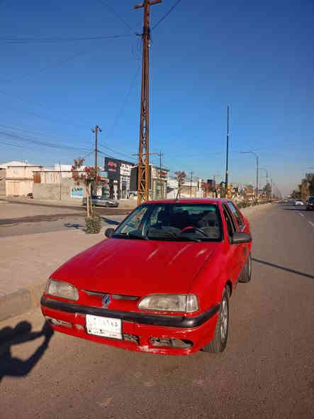 رينو 19 مكفول من الضربه
صبغ عام جماليه 

مكفول من الدعاميه للدعاميه

داخل بلاد شركه

موديل 1992 رقم ألماني لي 2029

السعر 27 وبيه مجال 

الرقم ***********
