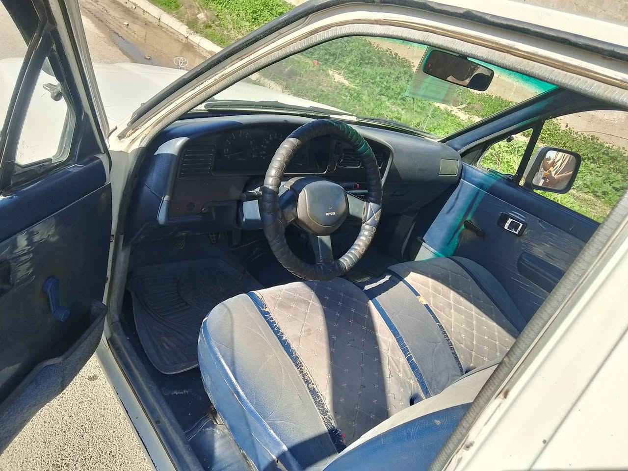 سلام عليكم سياره موديل 90 رقم نينوى دولي شرطه التحويل ماكينه كير اكسن شاصي كله نظيف سياره بيها صبغ قطعتين سياره بعد احلى من الصور *********** ***********
