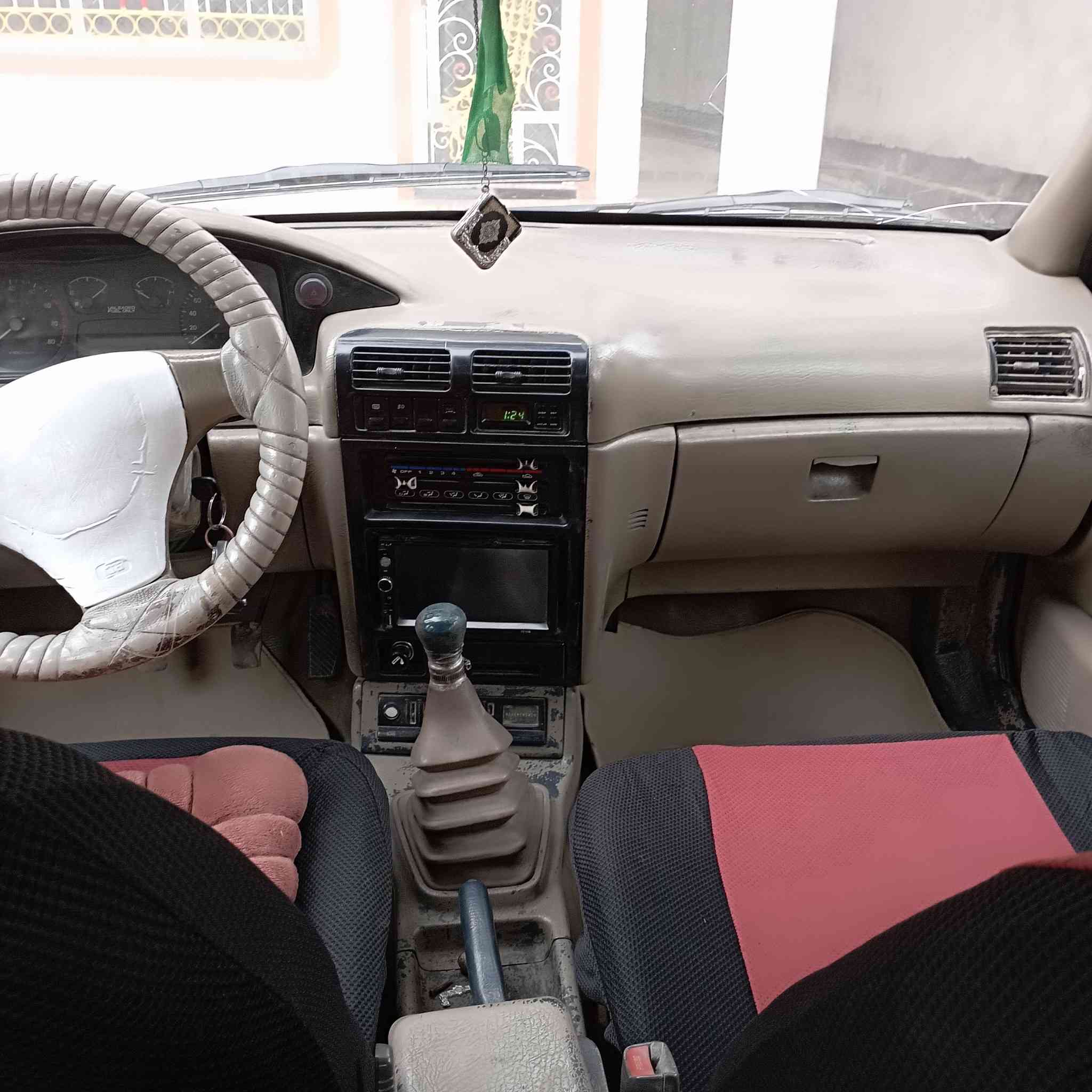 سلام عليكم كيا سيفيا 93 رقم بابل. محرك وكير وحداديه مكفولات  السعر 32 وبيه مجال *********** الحمزه الغربي
