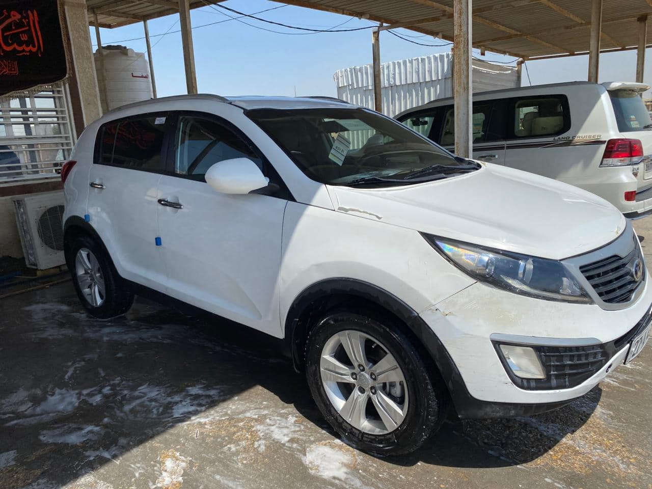 للبيع سبورتج 2013 خليجي 
مكينه كير حداديه تخم تاير كله شرط 
مكفوله سياره فتح ضربه تبديل عدا رش نص الجاملغ الأمامي والباقي مكفول سياره جاهزه من كلشي رقم ذي قار رقم الجديد سنويه جديده مشروع وطني السعر 142 وبي مجال 
***********
مكان السياره السماوه
