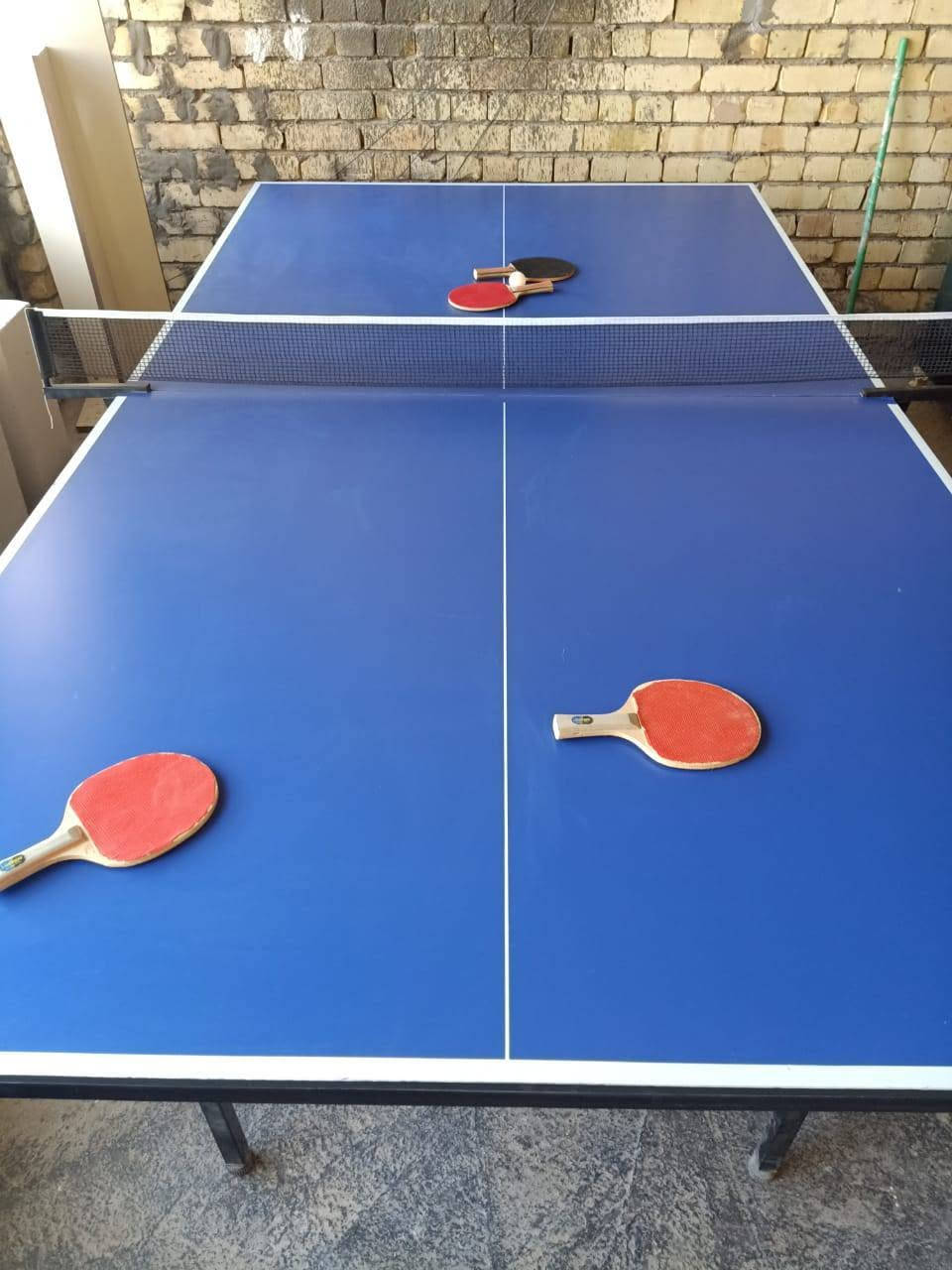 طاولة تنس (طاولة ping pong) للبيع
استخدام قليل داخلي يجي وياها اربع ركتات الطاولة قابلة للطي من اجل التخزين والقاعدة مالتها متحركة حديد اصلي الطاولة اصلية ومن شركة stiga 
السعر 150 الف بي مجال ومتوفر توصيل للمناطق القريبة داخل بغداد
للتواصل الخاص مفتوح


**إذا كنت صاحب هذا الإعلان وتريد حذفه لأي سبب، رجاءا أرسل رسالة إلى الدعم الفني**