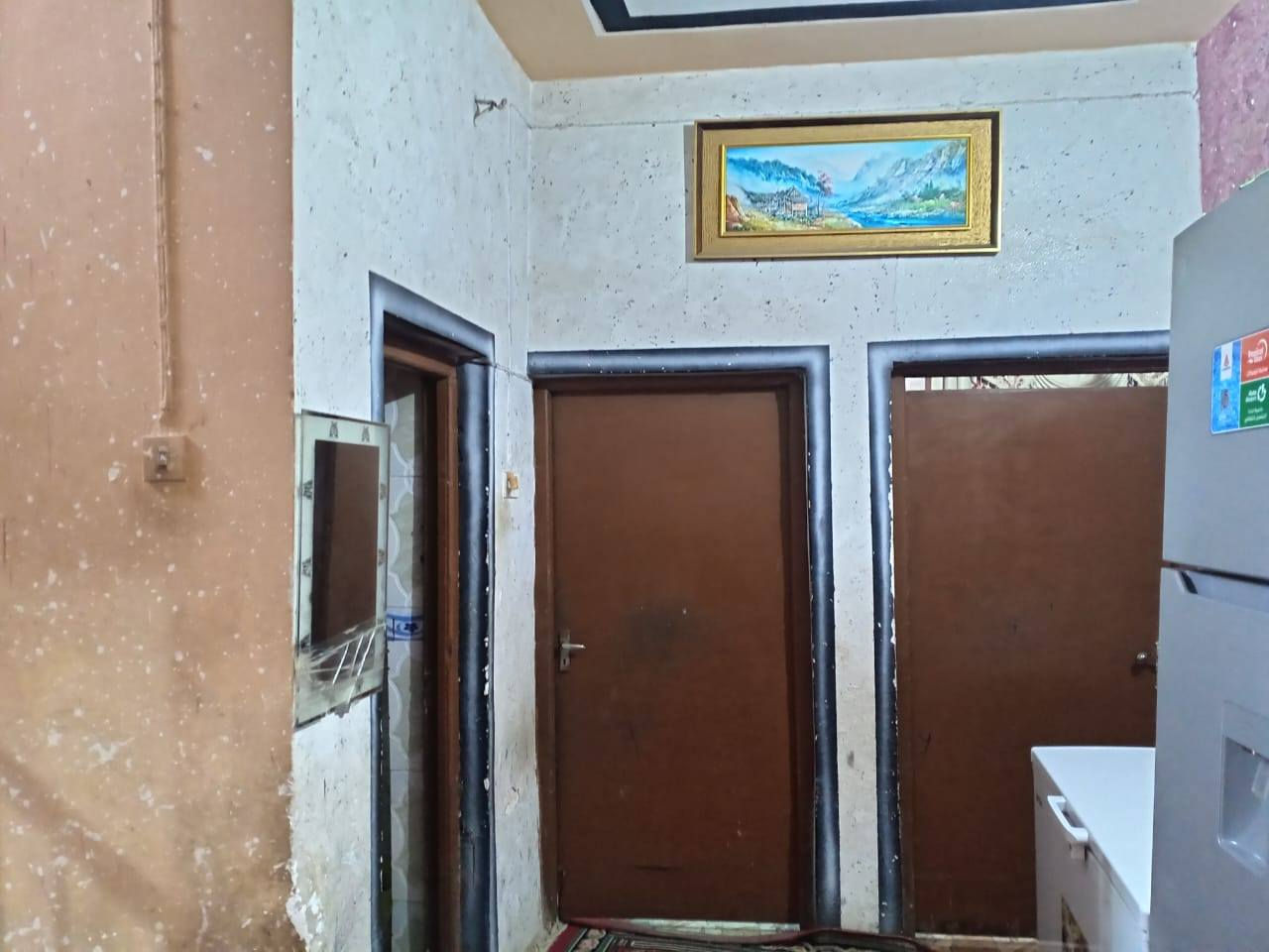 بيت للبيع في حي الشهداء طويريج طابو صرف  شارع العريض الفرع رابع خدمات كامله استقبال هول غرفتين نوم المساحه 210 اي استفسار اتصل
***********
