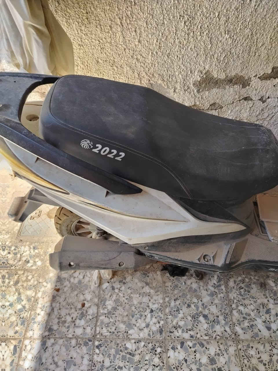 دراجة جامبو عاطلة زوج تايرات جديدات أصلي وكابريتر أصلية جديدة باتري درجة أولى جديد فيت بم جديد للبيع


**إذا كنت صاحب هذا الإعلان وتريد حذفه لأي سبب، رجاءا أرسل رسالة إلى الدعم الفني**