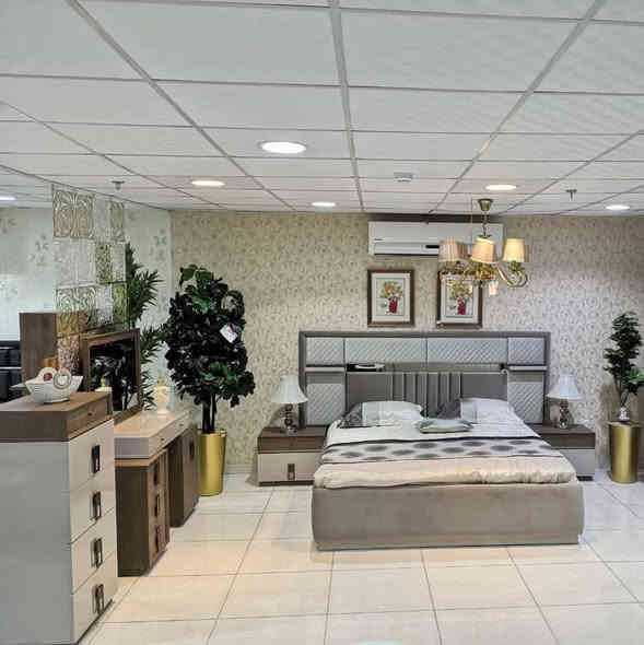 غرفة نوم تركي اصلي ثقيل ١٠ قطع استعمال قليل نظافة ١٠٠ ب١٠٠ الكنتور ٨ باب قياس ٣ متر ونص ضخم سعر الشراء ١٦ ورقة سعر البيع حاليا ٩ اوراق فقط مع الدوشك

ملاحظه للتاكيد الغرفة جديده ١٠٠ ب ١٠٠
***********
