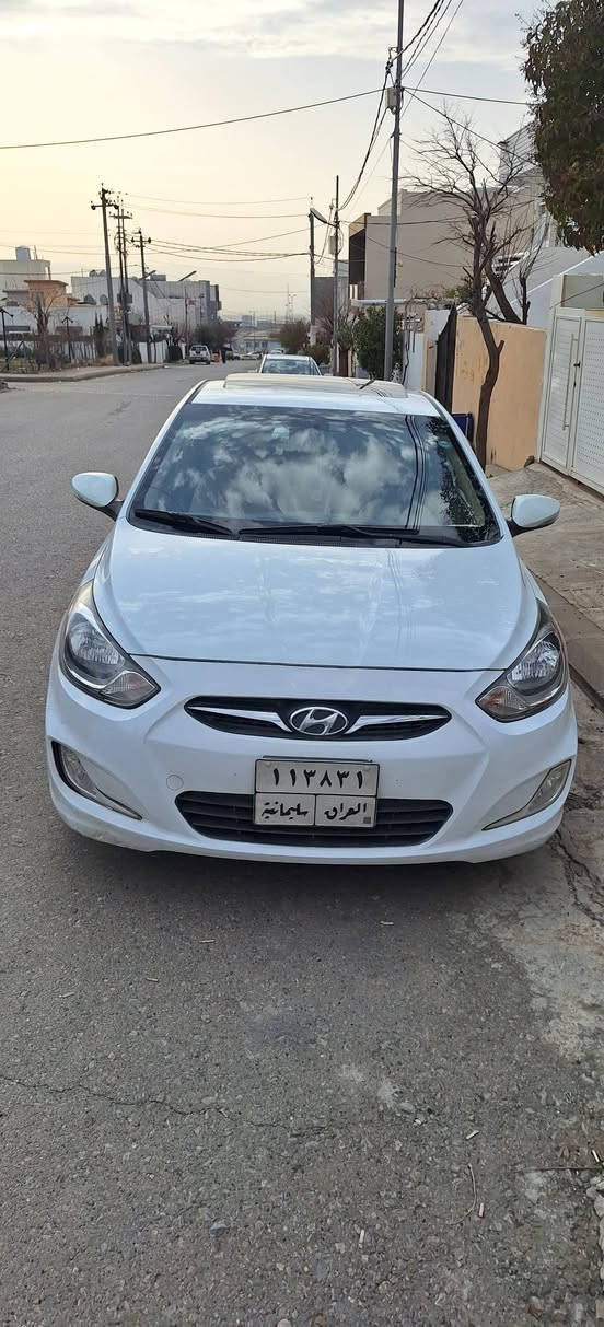 هیۆندای ئەکسێنت خلیجی
مۆدێل ٢٠١٢ فوفول مواسفات ( بلو)
بە ناوی خۆمەوەیە
زۆر جوان ماوەتەوە تەنها چەمەلەغی سەکن  ساردی هەیە لەگەڵ دوو پەڵە کارت 
مەکینە و گێڕی  نەکراوەتەوە
تەپەی گێری تێدا نیە
نزیکەی 170 هەزار رۆیشتووە
نرخی 105 گەڵاو معامەلە
شوێن/سلێمانی
***********
*********** السليمانية, العراق
