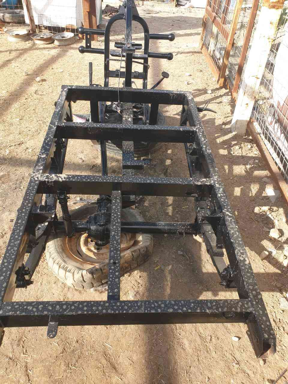 السلام عليكم شاصي للبيع مكفول من اي لحيم كلك رقم الهاتف ***********
