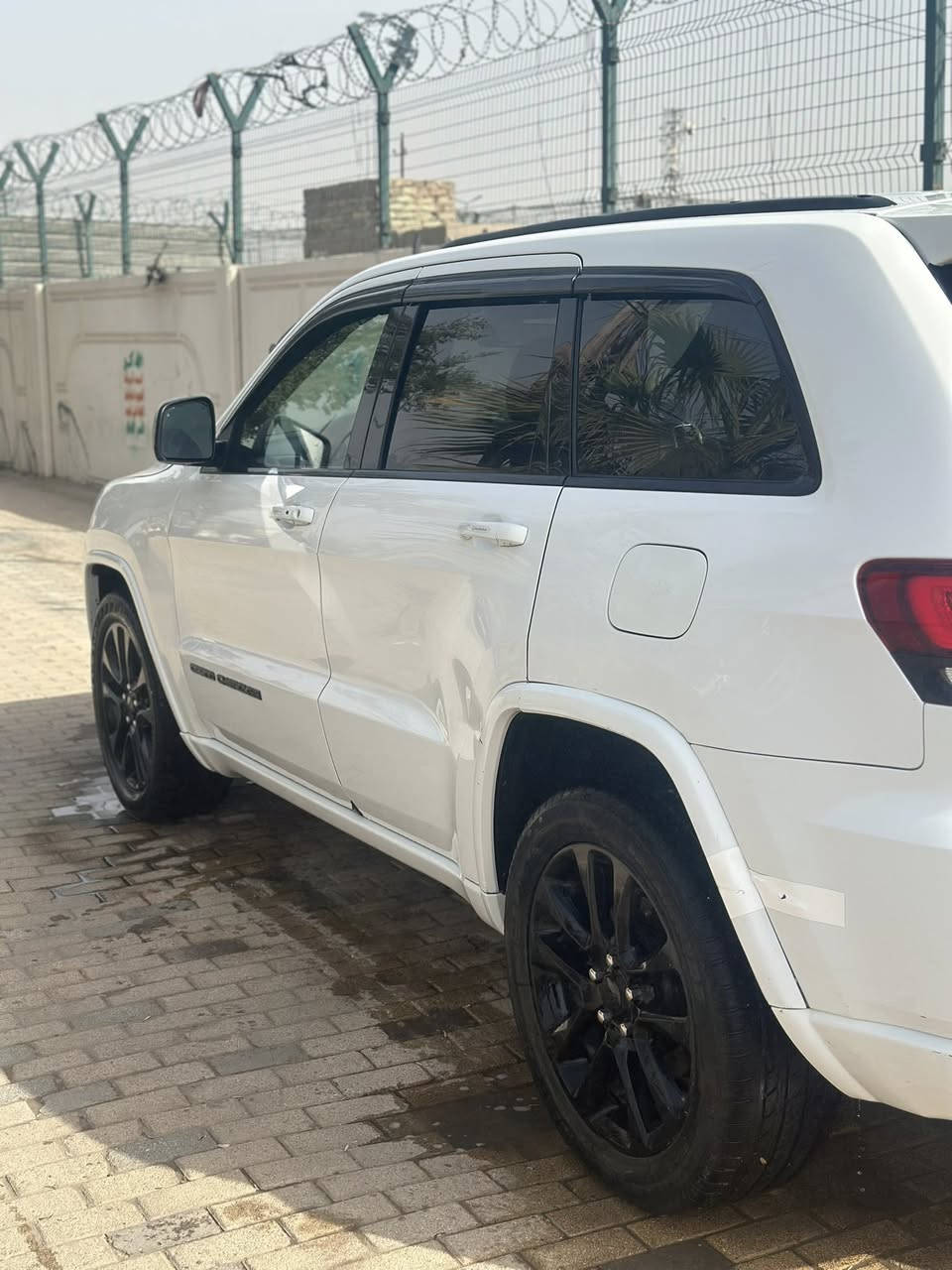 بيع سريع //    جيب كراند شيروكي موديل : ٢٠٢١ وارد 🇺🇲🇺🇸🇺🇸 امريكي بلاك توب 

مواصفات :

بصمة ابواب 
بصمة تشغيل 
تشغيل عن بعد (Remote Start)
شاشة كبير
كاميرة
‏‎تحديد سرعة
رادار امامي (تحديد مسار)
رادار جانبي  (نقاط عمياء)
رادار خلفي (التحذير من الاصطدام)
حساسات امامي
حساسات جانبي 
حساسات خلفي 
نظام Eco
نظام Normal
نظام Sport
كشنات جلد
كشنات كهربائي
كشنات تدفئة
استيرن تدفئة
تبريد لمس شاشه 
تبريد خلفي 
صندوق شفط كهربائي 
لايتات ليد  زينون 
بروجكتر ليد زينون بلادي
ويل كروم بلادي 
 
الضرر // بنيد + جاملغ ايمن جاملغ ايسر // مبدلات 
السعر مناسب 220 بيهه مجال بسيط
‏‎للاستفسار اكثر الاتصال علی هذا الرقم /***********/***********

عنوان كربلاء المقدسة

