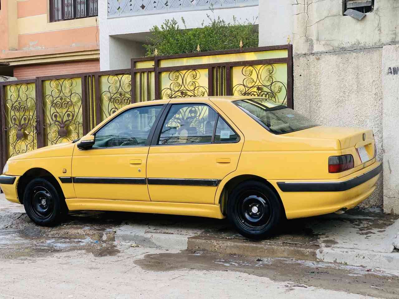 السلام وعليكم بيجو بارص موديل ١٥ مكفولة كلشي ممفتوح بيهةبلادية مكينة كير تبريد صدر دوشمة عامة بيهة فقط هلالات خلفية معمرة على كدهن كهربائيات كلهة شغالة تخم تاير تحويل ثانيوم ب اسمي شرط عقد مروري مكاني بغداد البياع رقمي *********** سعر (48 ) وبيهة مجال اتصل وبخدمتك
