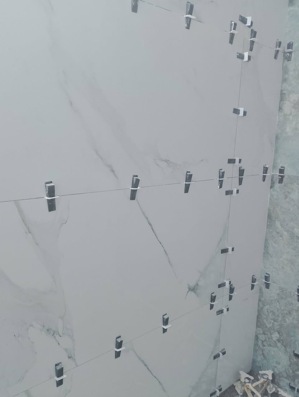 كادر مصري متخصص في السراميك وبورسلين مرمر وبيات وجدران وارصيات التزام ف العمل ***********
