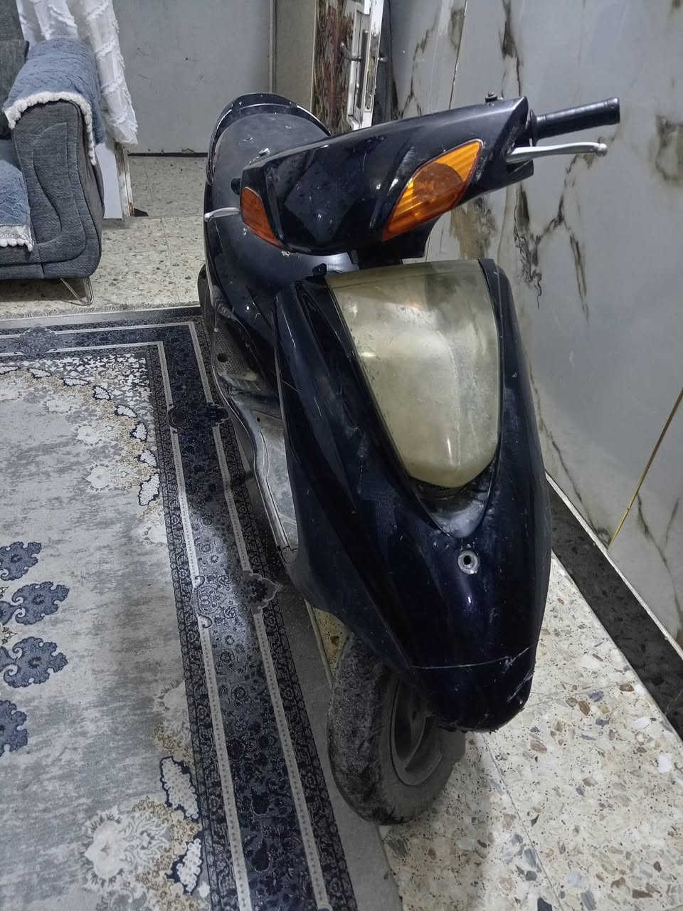 سلام عليكم متاح دراجه بريز ياباني سرعه 140 سلف وهندر الكهربايت شغاله المكينه ناعمه ممفتوحه شلعه ومعدل قفل ستيرن قفل جنطه أوراق كامله سعر ٢٦٠ قفل المكان مدينة الصدر رقم الهاتف ***********
