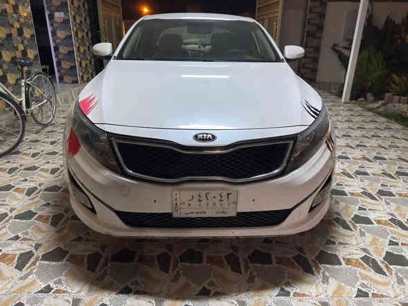 السلام عليكم ورحمة الله 
كيا اوبتما 2014 
ماشية 131 
بيها قطعتين صبغ چاملق وبنيد 
بأسمي تحويل مباشر 
السعر 125 وبيها مجال للطيبين 
رقم الهاتف : *********** + واتس اب
