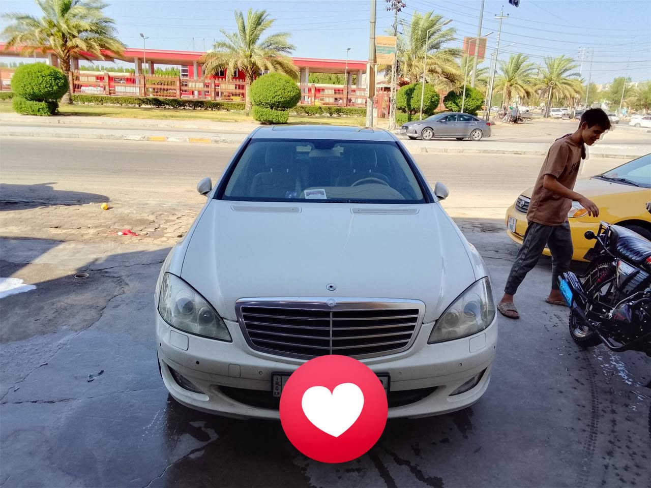 ماسدس 550s 2009  كفاله عامه من كص ومن ضربه ومن صبغ يعني ينفتح القرار تروح تدفع كمرك وتسجله  فول مواصافات بيه شغلات متخطر علا بال واحد ولجناي يعرف مواصفته مكينه كير تبريد حداديه جوبلسات كله كفاله اريده 65 بيه مجال بسيط بيع مستعجل عندي ضرف ***********
