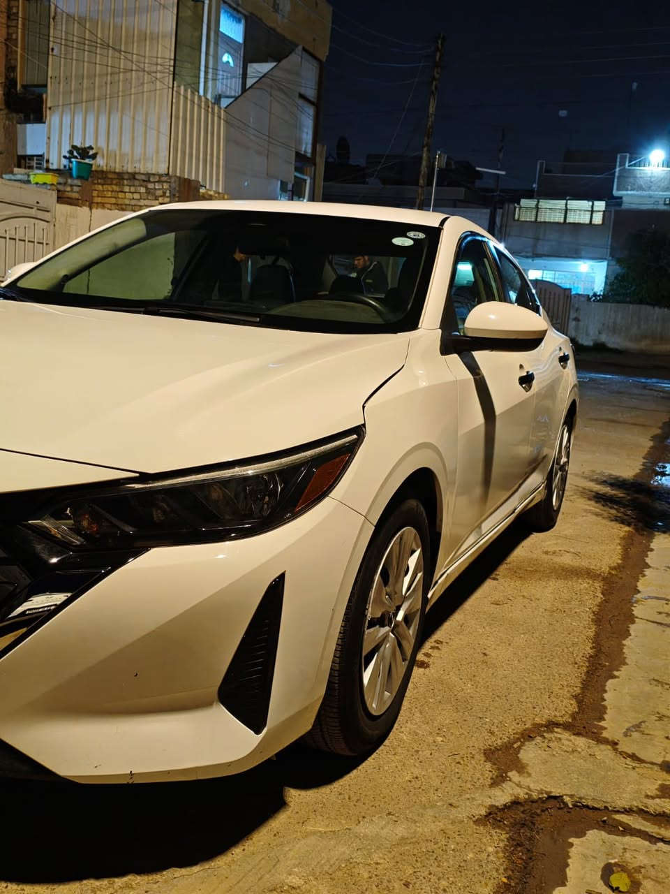 سلام عليكم سياره نيسان سنترا موديل24امريكي حادثه معروض بلصوره سياره نظيفه ماشيه30الف موصفاتها فول ماعده الفتحه سعرها150وبيها رقم أربيل وسنويه جديده للاستفسار ع هذا الرقم ***********
