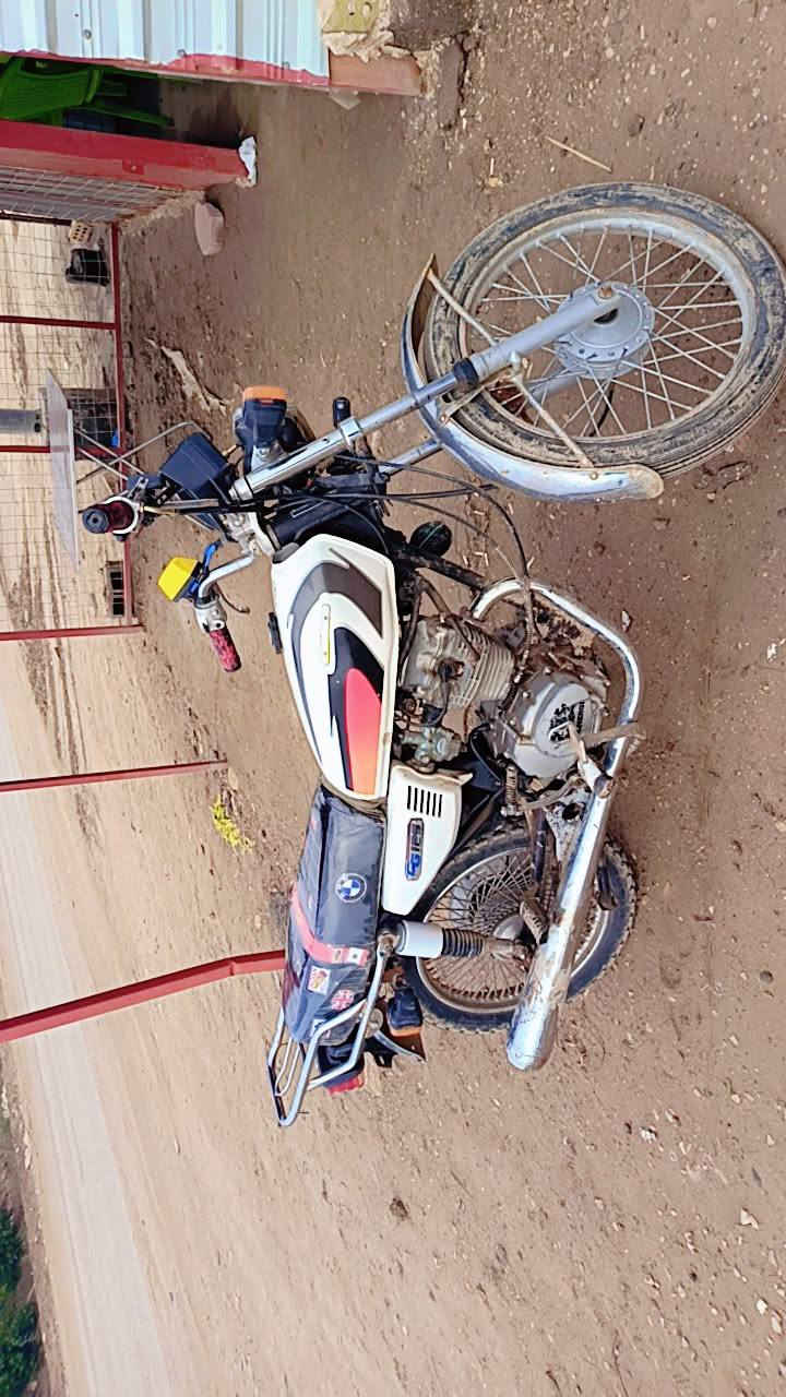 دراجه خير من الله مكفوله من كهربايات ومحرك وكلشي موديل 2015 اوراق 5 لل استفسار ***********
